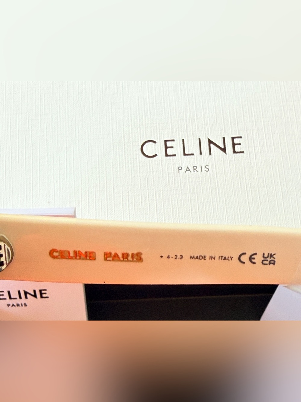 CELINE Paris Triomphe cream/Gold
Sunglasses NIB Full Set
Wristlet storage Case - Picture 10 of 10